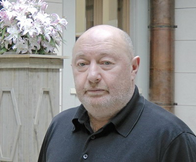 �.�.�������